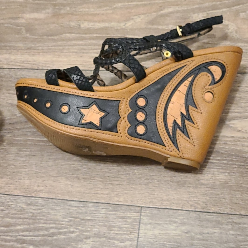 Wedges - Picture 3 of 3